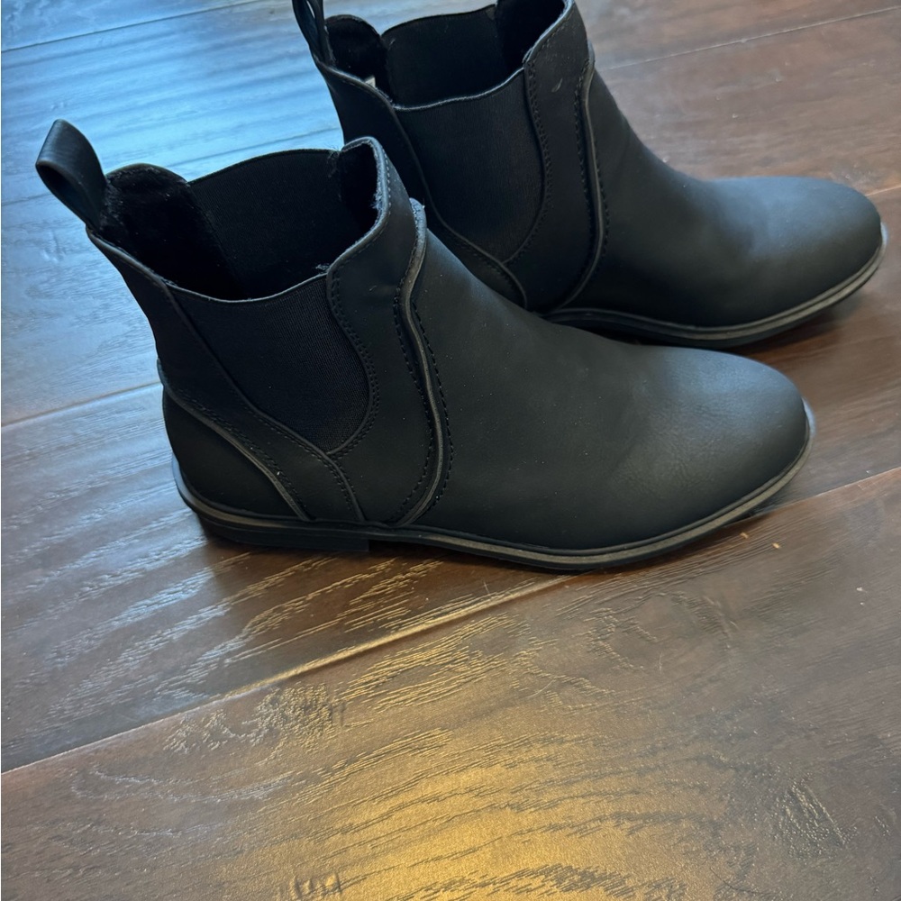 Rocket Dog Black Ankle Boots Gillyse